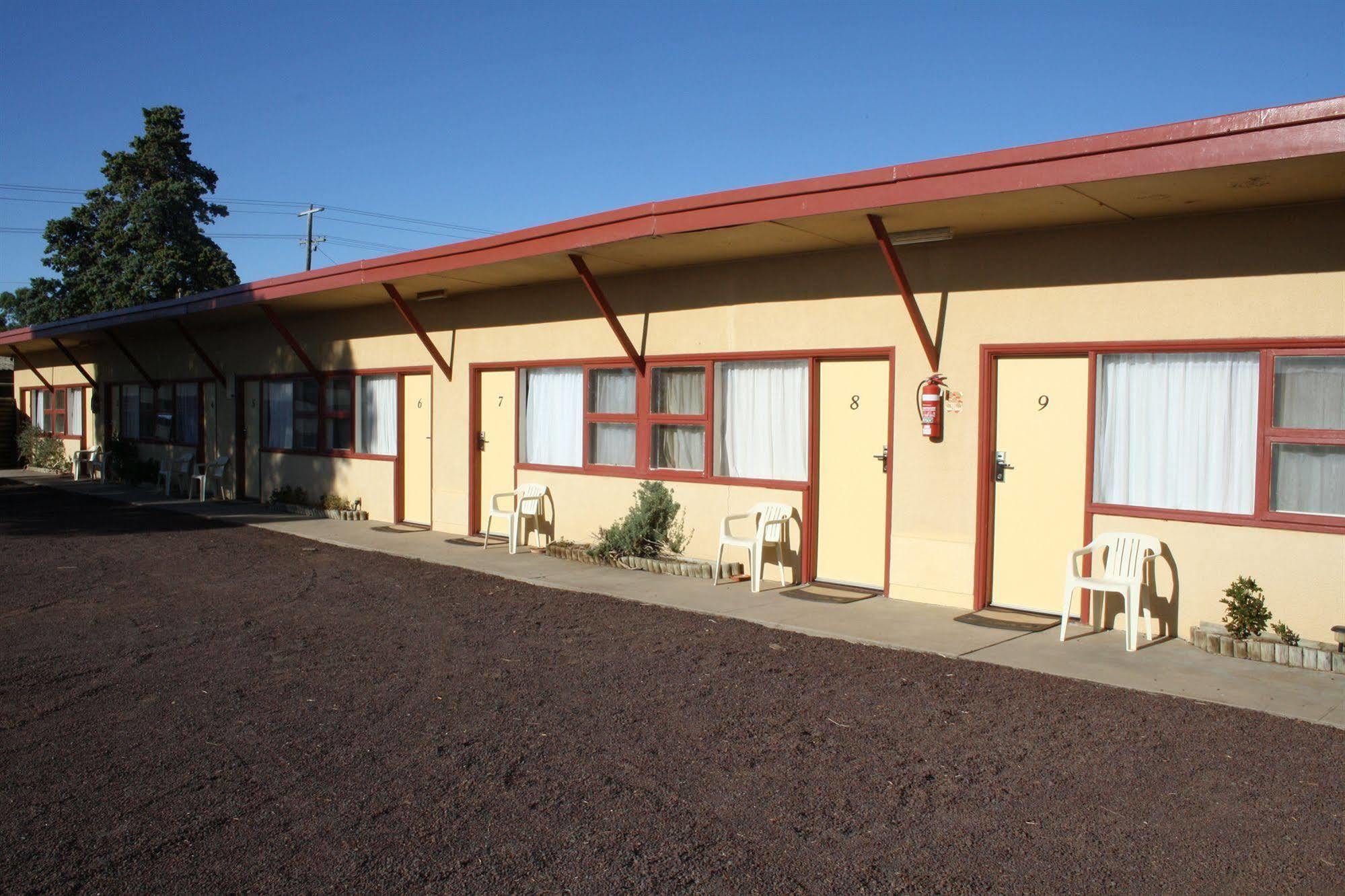 Nhill Oasis Motel Exterior foto